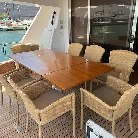 Gran Cayman Botel Sant Adria de Besos